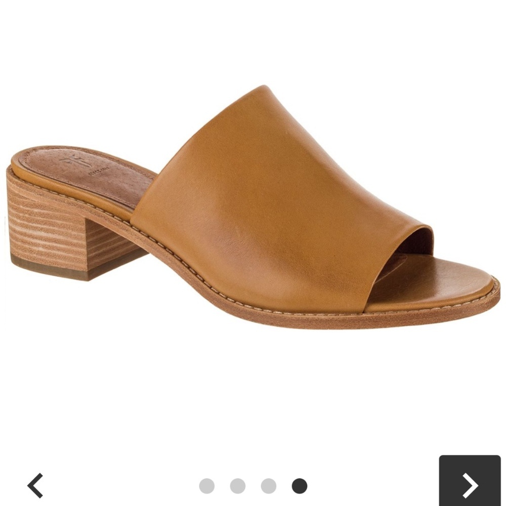 Frye Tan  Cindy Mule Leather  block heel Sandals 5.5